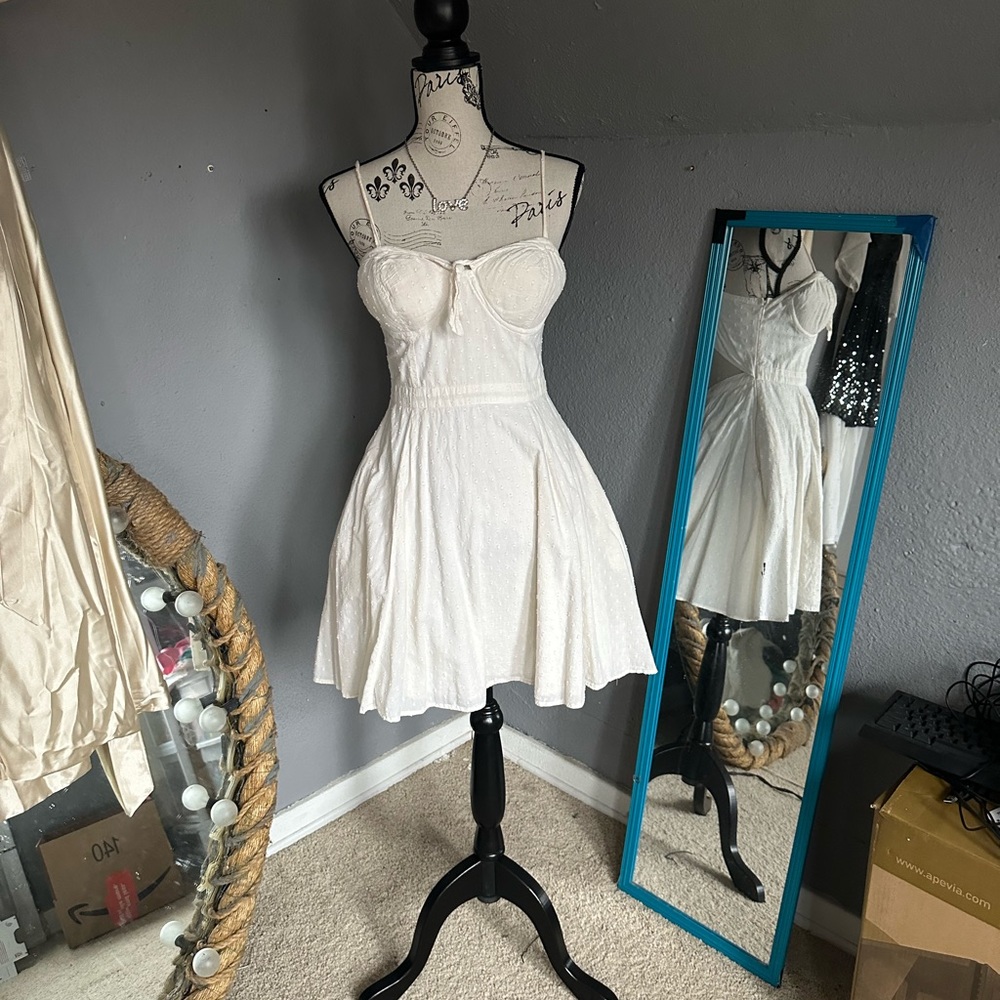 Jessica Simpson dress